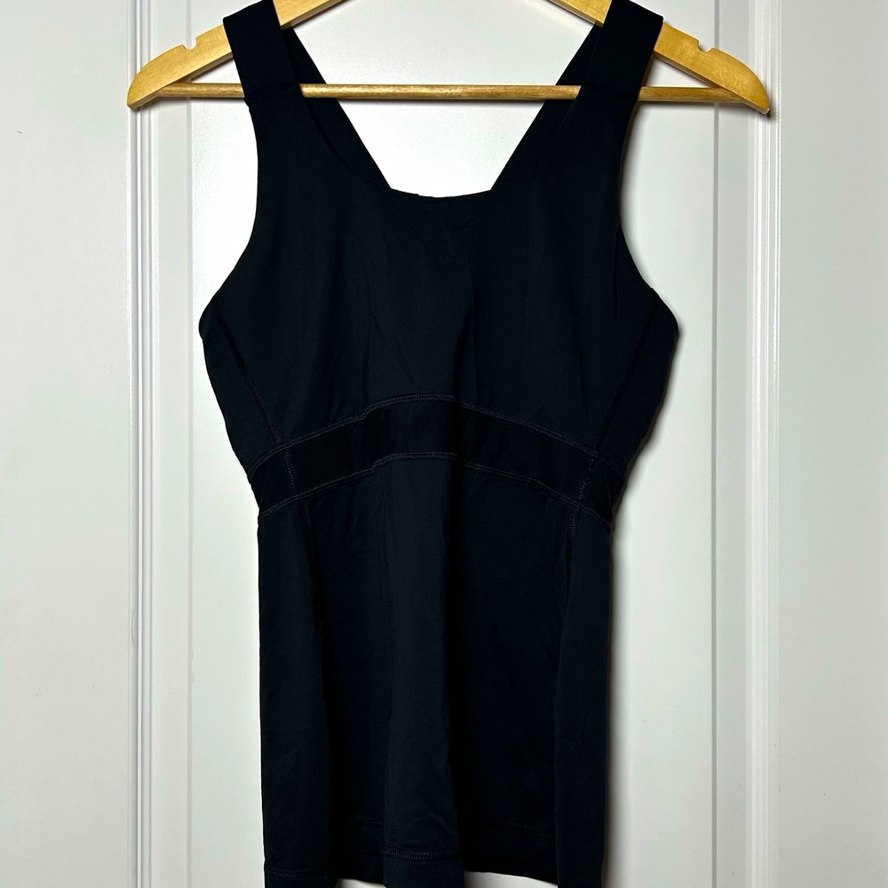 Lululemon Black Built-In Bra Crossback Scoop Neck Yoga Run Athletic Swift Tank
